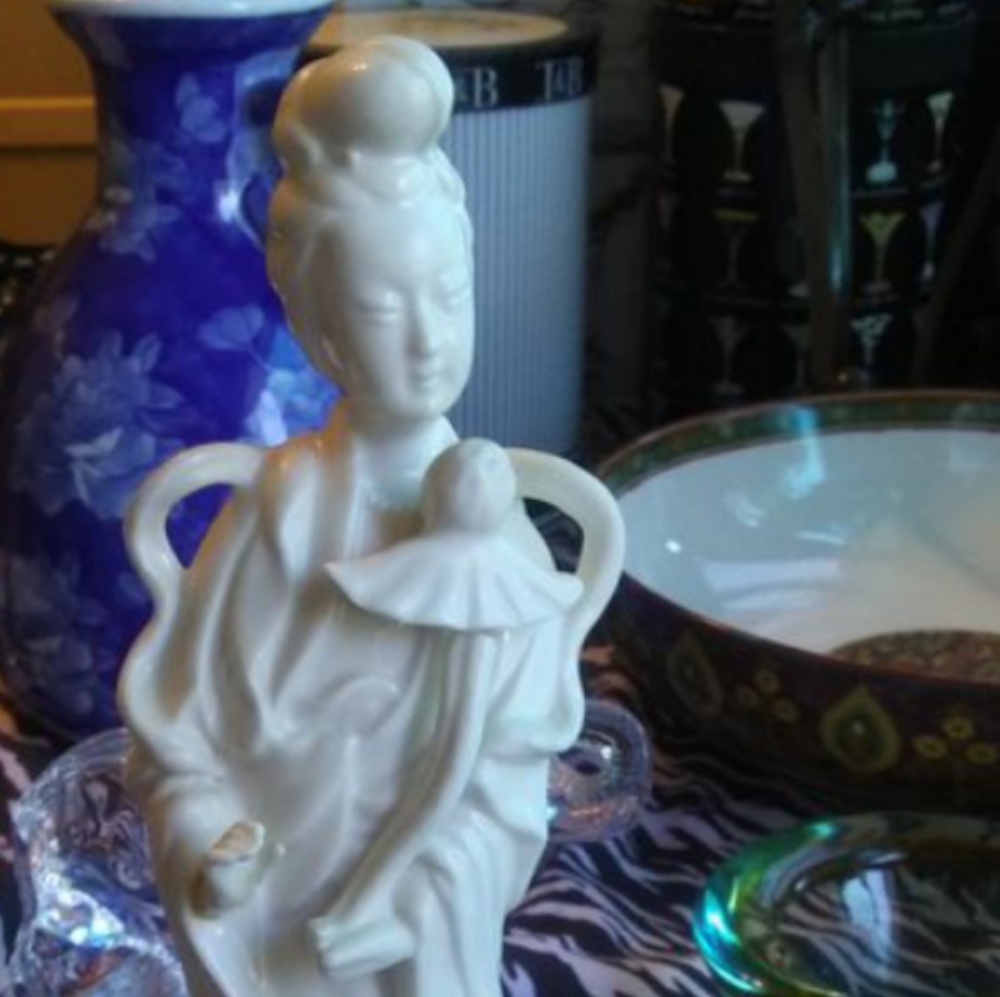 Vintage Chinese Porcelain Figurine